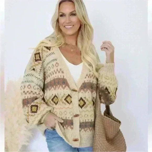 Love Riche Oversized "Boxy" V-Neck Cardigan
Women's Large EUC! - Picture 1 of 11